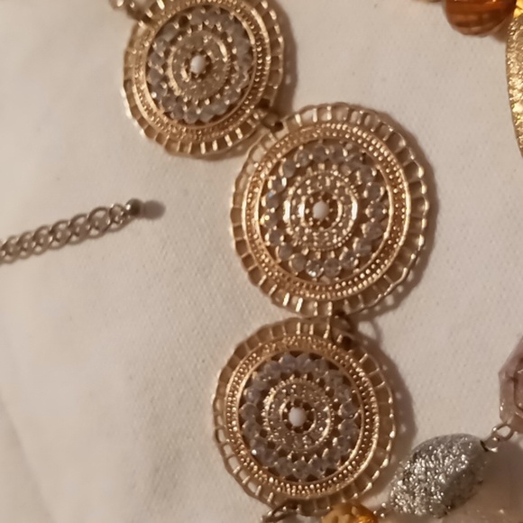 Layered Statement necklace gold tone crystals and beaded 16 -18- 20 + 4 in. - Picture 3 of 6